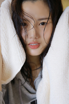 两女一杯在线